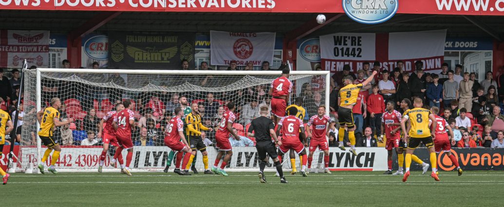 Yeovil vs Hemel Hempstead - Image Courtesy of Dan Finill